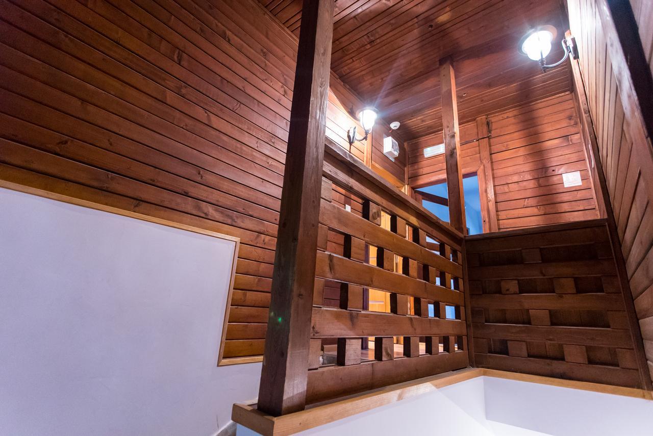 Green Hostel Сфынту-Георге Экстерьер фото